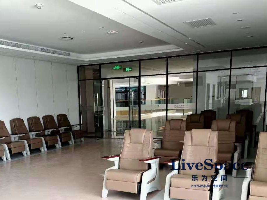 静安区彭浦新村街道医院关于申请沙发的申请-案例缩略图